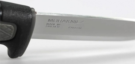 Couteau Morakniv risberg carbon black series
